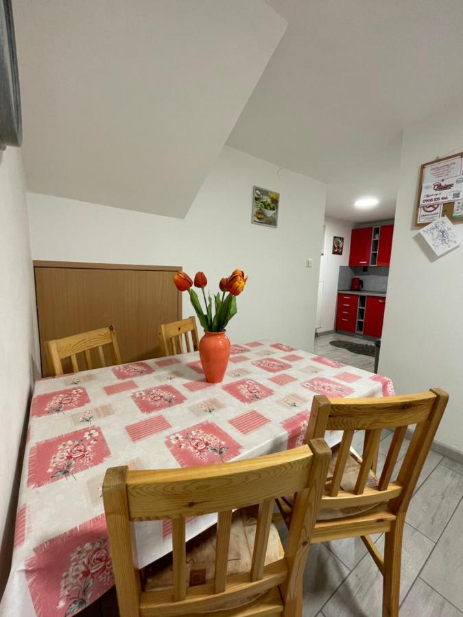 Apartman Klaudia 鲁容贝罗克 外观 照片